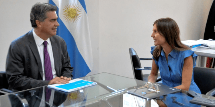 RAVERTA Y CAPITANICH INSISTEN EN QUE EL CONGRESO TRATE EL PROYECTO PARA QUE 22 MIL CHAQUEÑOS PUEDAN JUBILARSE La directora ejecutiva de ANSES,