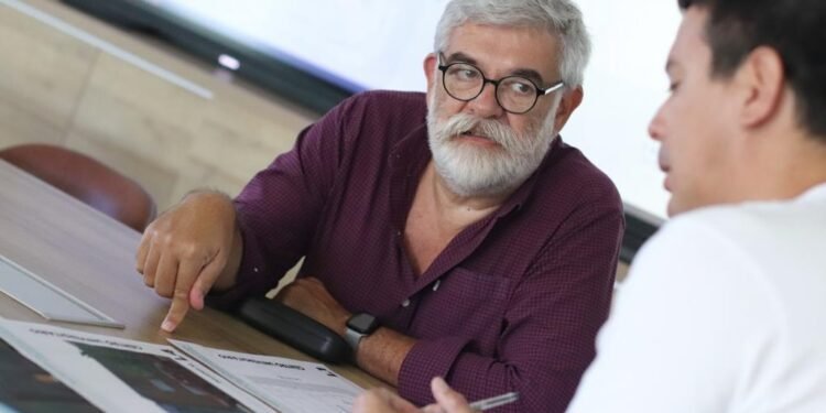 Cardozo y el decano de la Facultad de Arquitectura y Diseño de la UBA avanzaron en el comienzo de otra carrera universitaria