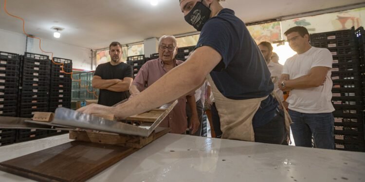 Firma de convenio con la Provincia y recorrida por obras de infraestructura en La Costa