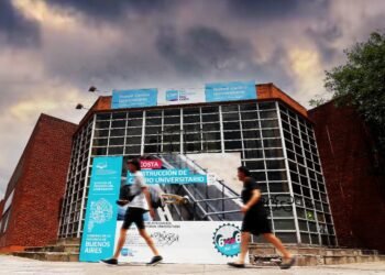 MÁS DE 500 ESTUDIANTES YA COMENZARON A CURSAR EL CBC DE LA UBA EN LA SEDE DE LA COSTA