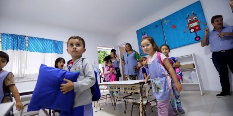 Más infraestructura educativa: se inauguró una nueva sala en el Jardín de Infantes 912 de Santa Teresita