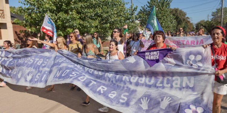 8M: El Día de la Mujer se conmemoró con una movilización y actividades en La Costa