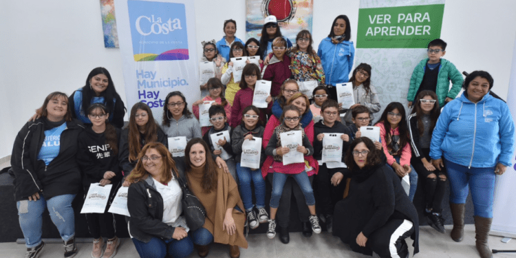 Programa Ver Para Aprender: estudiantes costeros recibieron sus anteojos