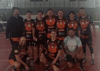 Los seleccionados municipales de vóley mandan en la Liga Regional Atlántica