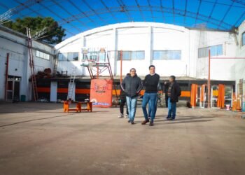 Acompañamiento a los clubes de barrio: se realiza el cambio de techo en el Polideportivo del Club Social y Deportivo Mar del Tuyú