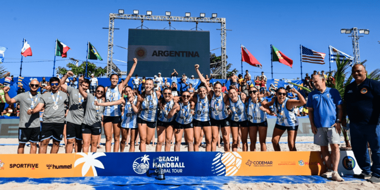 La costera Giuliana Gamba fue subcampeona en el Beach Handball Global Tour de Brasil