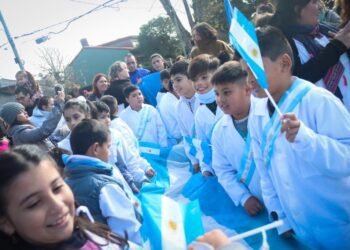 La comunidad del Partido de La Costa celebró el Día de la Bandera en Lucila del Mar