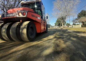 Plan Integral de Asfalto: se trabaja en varias cuadras de Mar del Tuyú y demás localidades