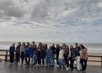 Estudiantes costeros participaron de una experiencia guiada educativa por diversas localidades