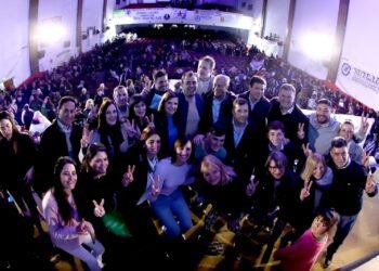 JUAN Y JUAN PABLO DE JESÚS ENCABEZARON EL ACTO DE CIERRE DE CAMPAÑA ANTE MÁS DE 3 MIL PERSONAS