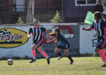 Con otra goleada, Fomento San Bernardo consolidó su liderazgo en el fútbol femenino de La Costa