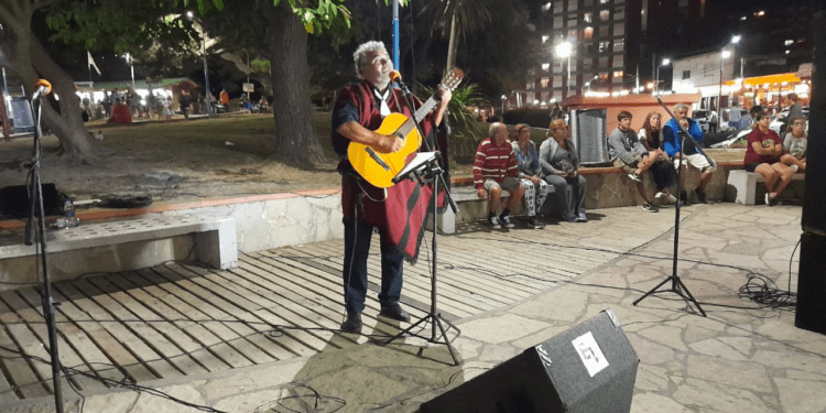 Se viene otro sábado con el Ciclo “Música en la Plaza” en San Clemente