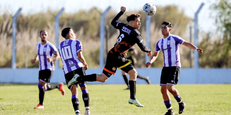 Liga de Fútbol de La Costa: Goleada de Social Mar de Ajó, que sigue liderando con puntaje perfecto