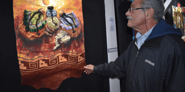 Escuelas de La Costa y Centros de Jubilados ya pueden visitar la muestra “Embarcados en un viaje Anticolonial”