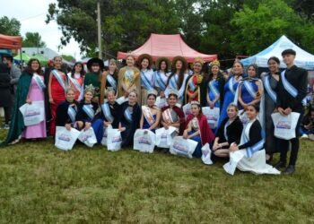 Una multitud disfrutó de la 4ª Fiesta de la Empanada Costera en Villa Clelia