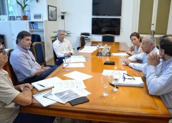 Juan de Jesús afianza vínculos con Provincia: Se reunió con autoridades de Educación y Desarrollo de la Comunidad