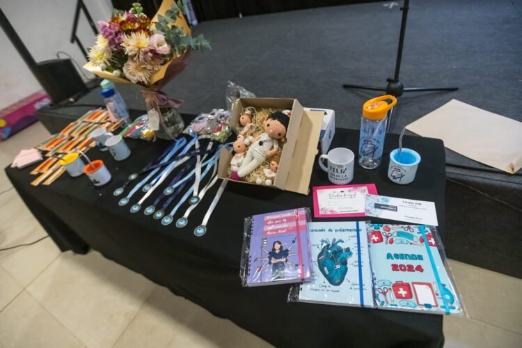 Enfermeras y enfermeros compartieron una jornada de trabajo y reflexión