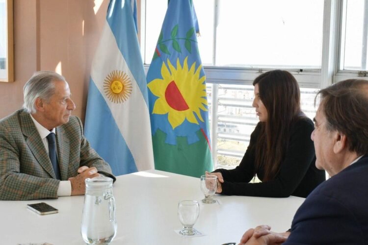 Con una agenda de trabajo conjunto, Juan de Jesús se reunió con la ministra de Ambiente bonaerense Daniela Vilar