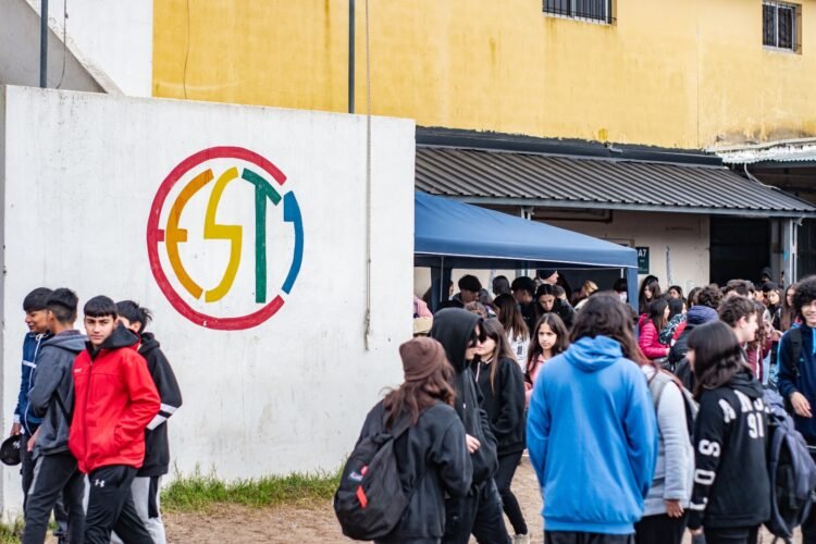 La Escuela Técnica N° 1 de Santa Teresita celebró su 54° aniversario con una jornada junto a la comunidad
