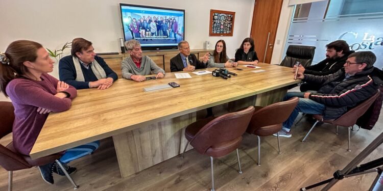 Educación, acompañamiento social y trabajo: algunos frentes de trabajo para la gestión local