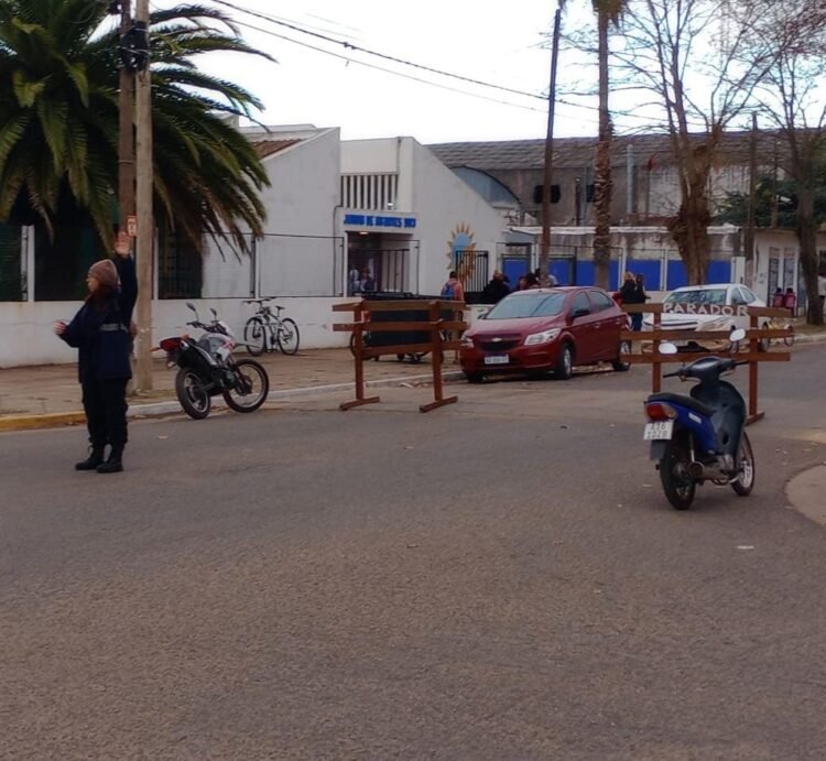 Operativos de prevención y control de tránsito en los accesos a los 39 colegios de La Costa