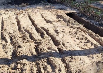 La Municipalidad de La Costa trabaja en los desagües de las calles de San Clemente del Tuyú