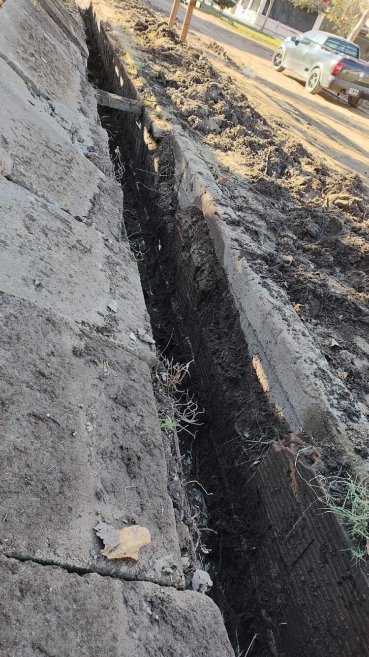 La Municipalidad de La Costa trabaja en los desagües de las calles de San Clemente del Tuyú