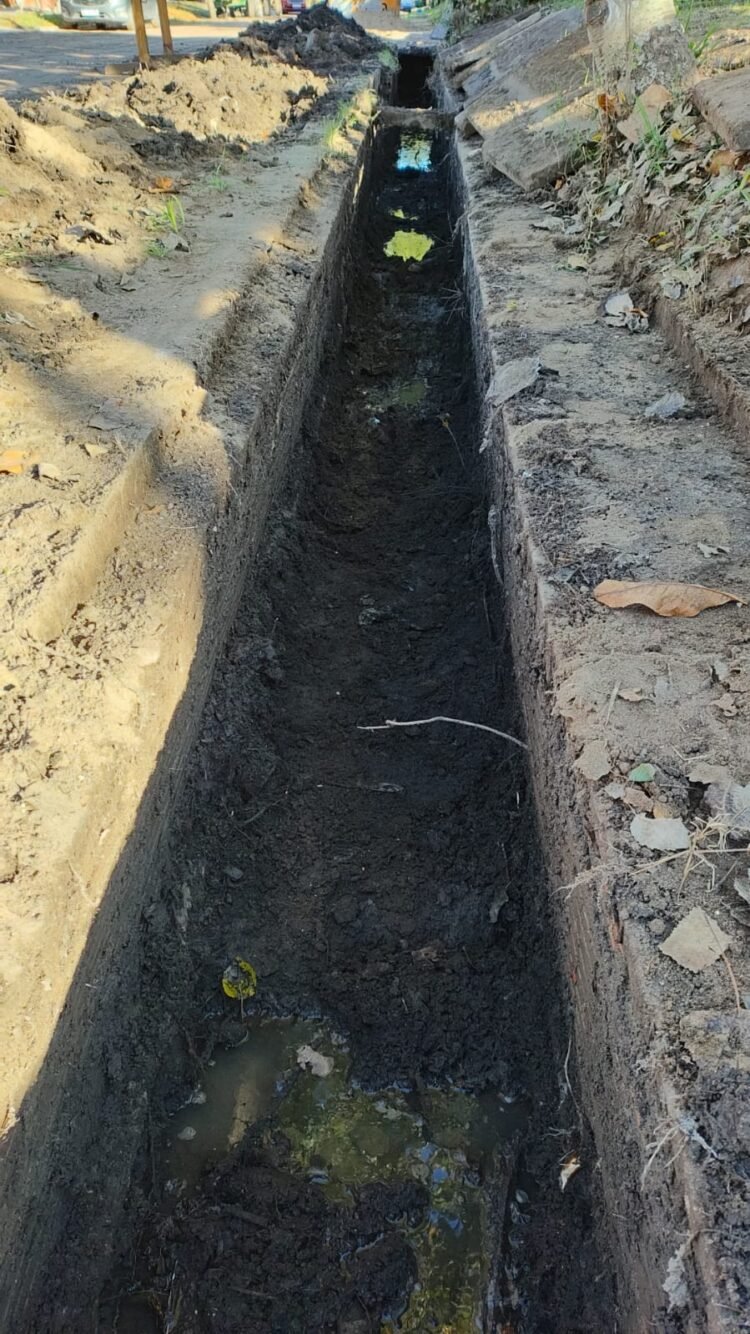 La Municipalidad de La Costa trabaja en los desagües de las calles de San Clemente del Tuyú