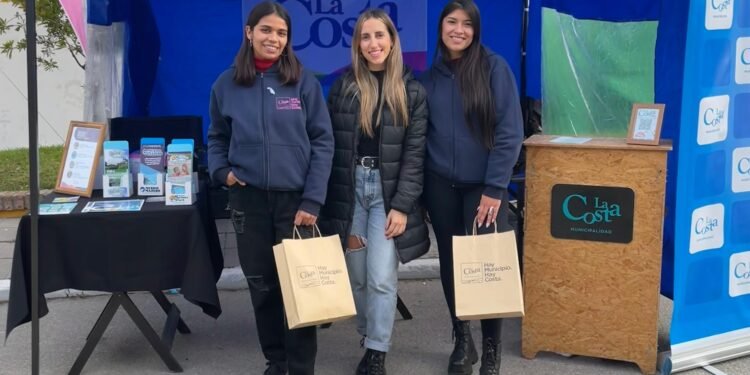 La Costa se promocionó como destino turístico en la Fiesta de la Torta Negra en General Lavalle
