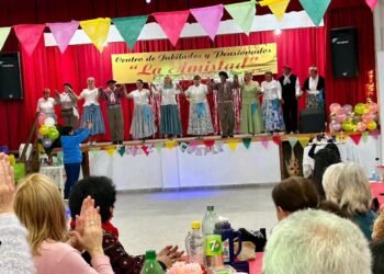 El Centro de Jubilados “La Amistad” de Mar del Tuyú celebró sus 35 años con la comunidad