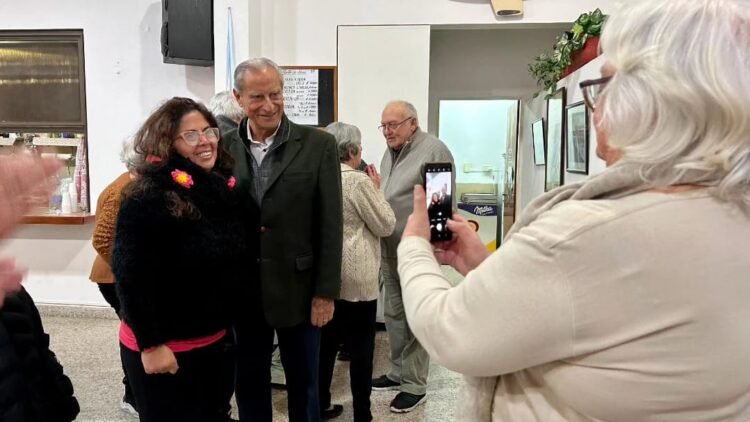 El Centro de Jubilados “La Amistad” de Mar del Tuyú celebró sus 35 años con la comunidad
