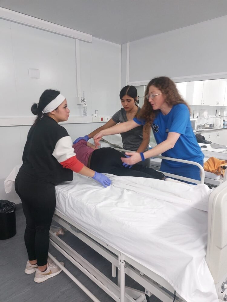 Estudiantes de 1er año de Enfermería del Instituto Nº 89 «Dr. René Favaloro» realizaron un taller evaluativo