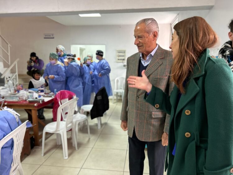 Se realizan jornadas de salud bucal para más de 400 estudiantes del Jardín y la Primaria del barrio Las Quintas