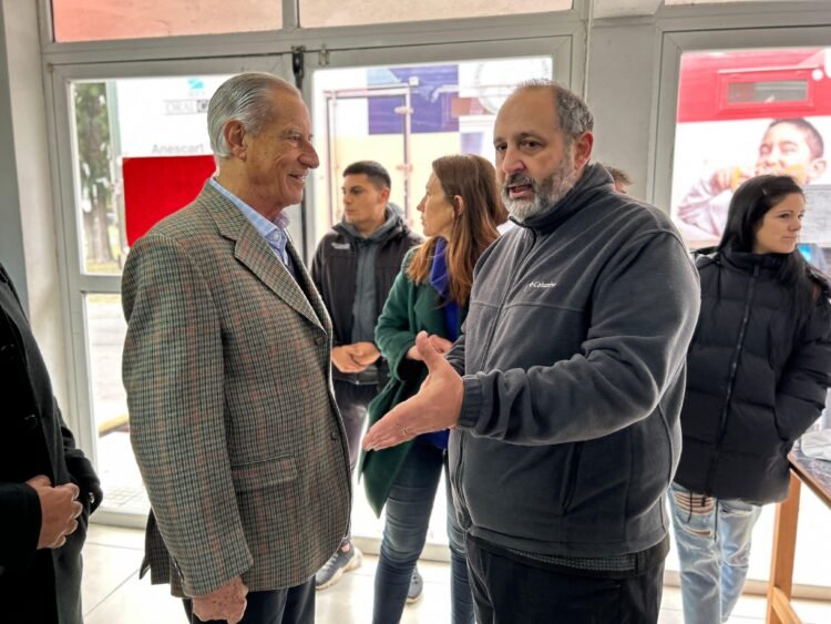 Se realizan jornadas de salud bucal para más de 400 estudiantes del Jardín y la Primaria del barrio Las Quintas