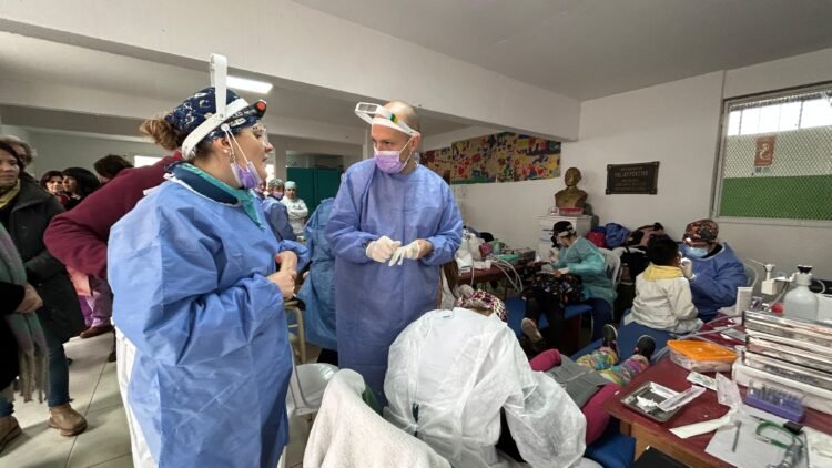 Se realizan jornadas de salud bucal para más de 400 estudiantes del Jardín y la Primaria del barrio Las Quintas