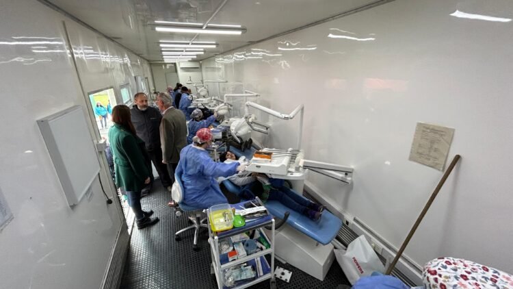 Se realizan jornadas de salud bucal para más de 400 estudiantes del Jardín y la Primaria del barrio Las Quintas