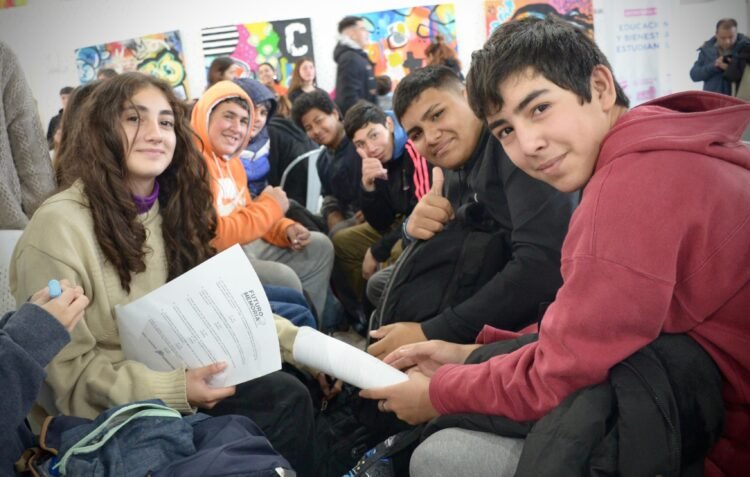 Jóvenes del Partido de La Costa participaron de una jornada de trabajo del Programa “Futuro Memoria”