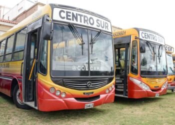 Se modificaron los horarios y recorridos para mejorar el transporte público interno