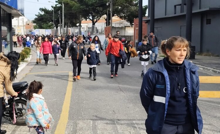 Operativos de prevención y control de tránsito en los accesos a los 39 colegios de La Costa