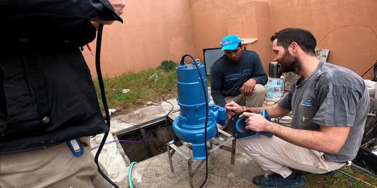 Se realizaron trabajos en el pozo de bombeo de la Escuela Técnica Nº 2 de Mar de Ajó