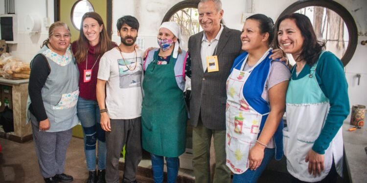 El Servicio Alimentario Escolar ya entregó equipamiento y vajilla a 30 establecimientos educativos
