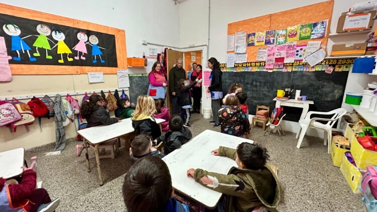 Acompañando a la educación: visitas a escuelas y jardines de infantes