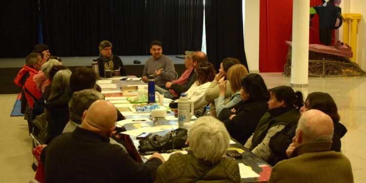 La Secretaría de Producción convocó a Alfajoreros y Chocolateros de La Costa