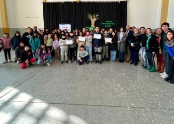 Alumnas y alumnos de la Escuela Secundaria N° 2 de Santa Teresita, se sumaron a la Jura Ambiental