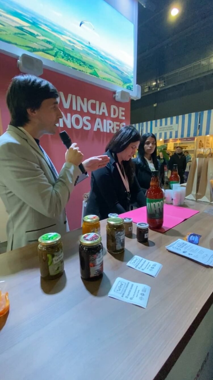 La Secretaría de Turismo de La Costa participó de la Feria Caminos y Sabores en La Rural