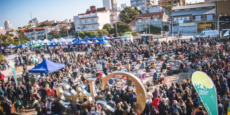 Fue un éxito el Festival por el Día del Baterista y el encuentro de autos clásicos en Santa Teresita