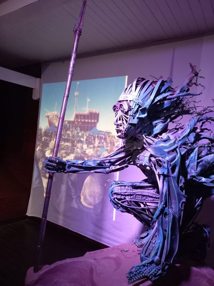 La muestra homenaje a bateristas argentinos puede visitarse en Santa Teresita