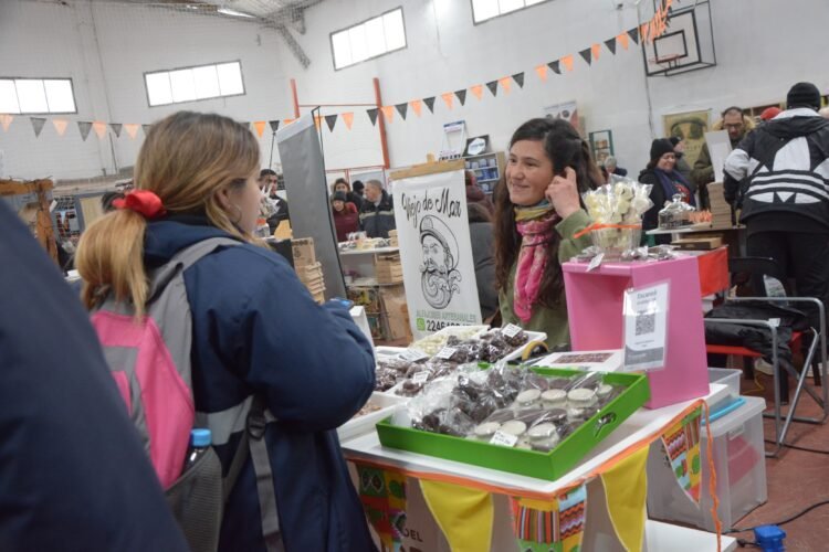 Más de 10.000 personas disfrutaron la 10º Fiesta Provincial del Alfajor Costero