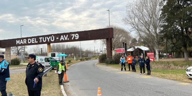 Se realizó un operativo de control vehicular en el acceso a Mar del Tuyú