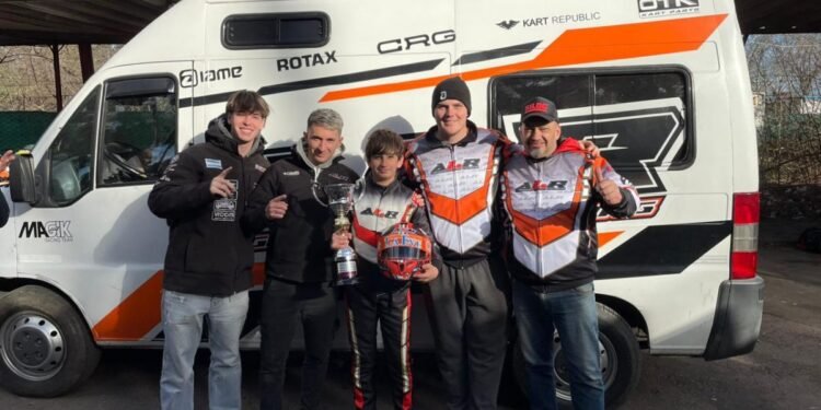 Piloto costero brilla en el Campeonato Metropolitano de Karting